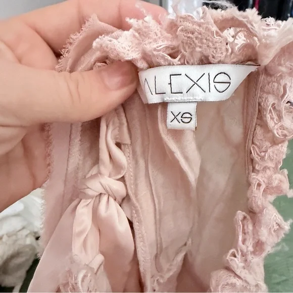 ALEXIS Pink Floral Lace Peplum Top XS Cottagecore Coquette Sleeveless Tie Back - Picture 3 of 9